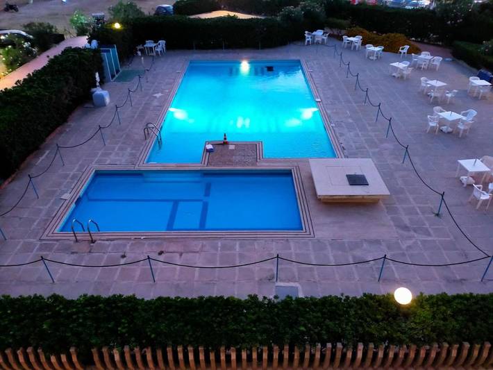 Ferienwohnung für 3 Personen, mit Balkon und Pool sowie Ausblick