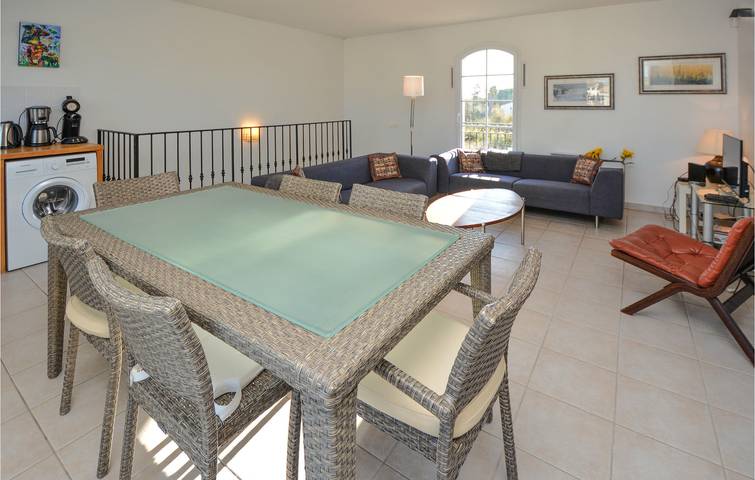 Location de vacances pour 6 personnes, avec terrasse à Aigues-Mortes - 3