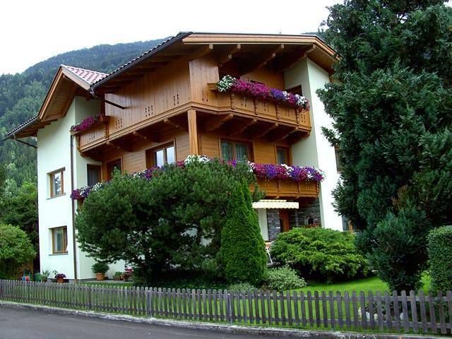 Ganze Ferienwohnung, Apartment/3 Schlafräume/Bad, Wc in Aschau im Zillertal, Bezirk Schwaz