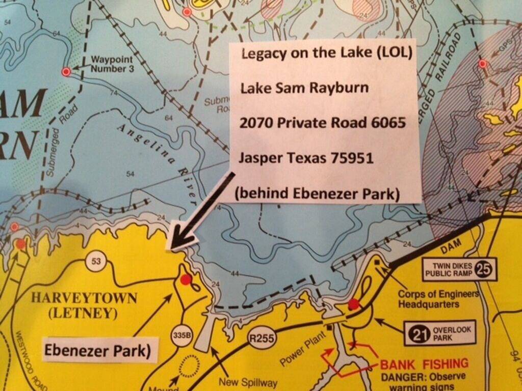 Waterfront Lake House mit wunderschönem Sandstrand zum Schwimmen, Bootfahren & Angeln in Sam Rayburn Reservoir