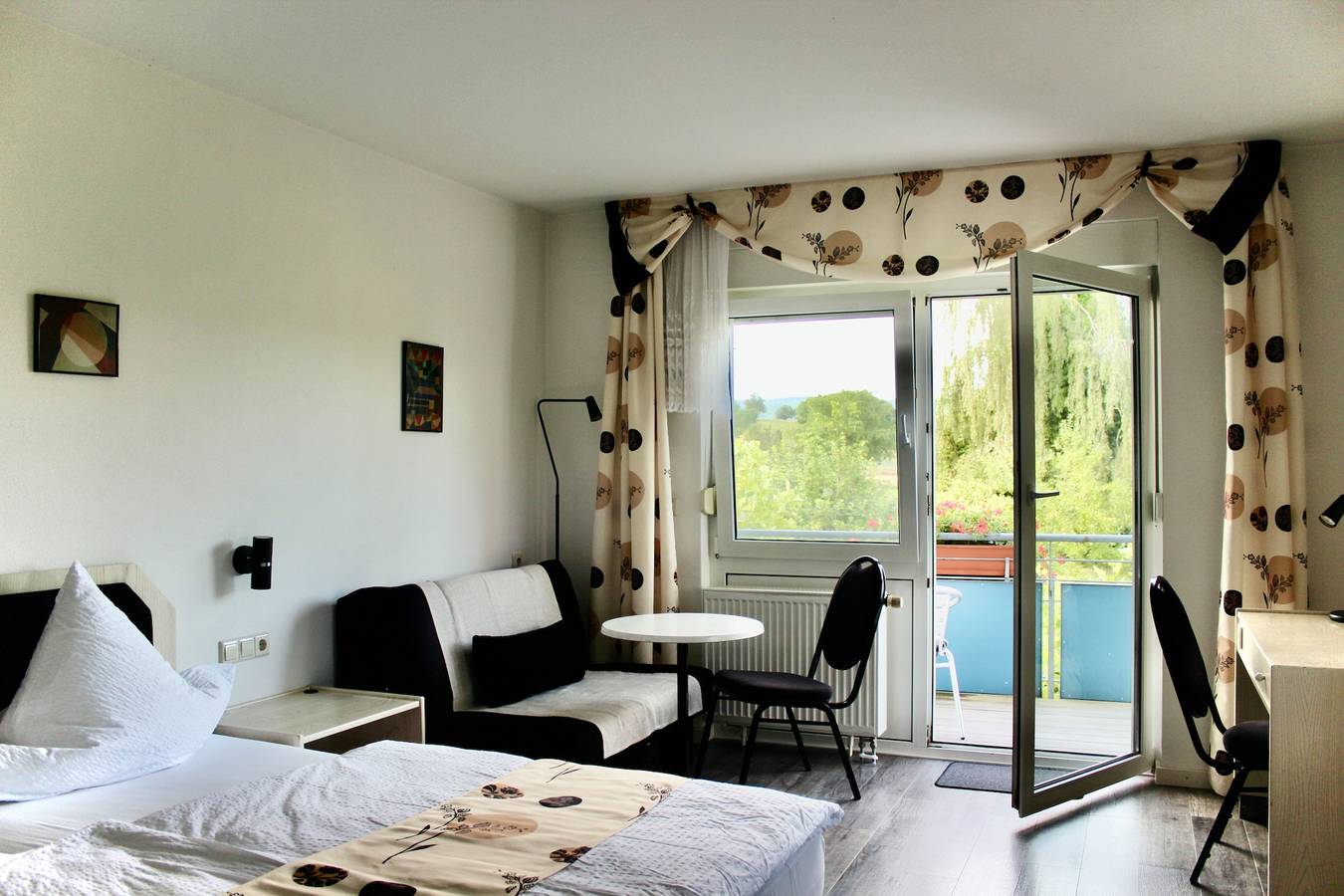 Pension Hobelbänkle - Fam. Störk - Doppelzimmer, Du/Wc in Reichenau, Untersee