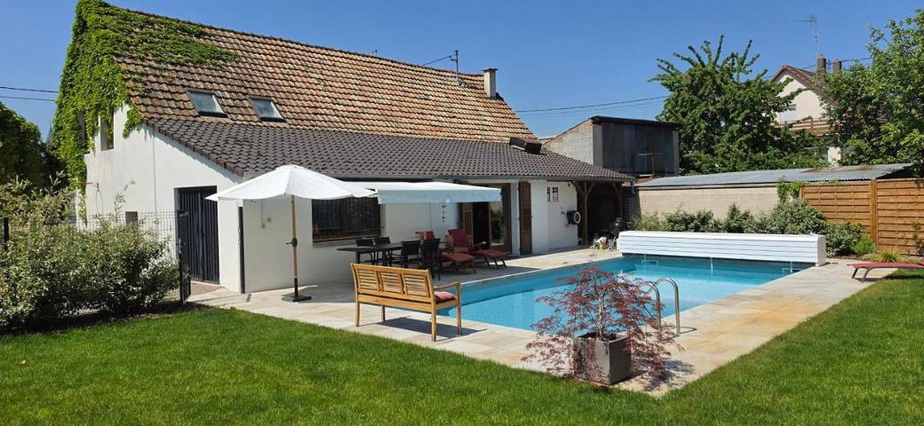 Gîte pour 4 personnes, avec vue ainsi que jardin et piscine dans Alteckendorf