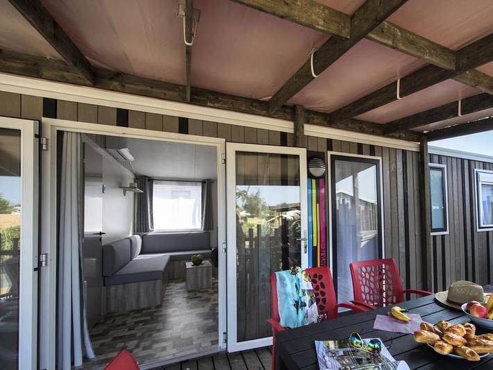 Camping Le Bel Air  - Mobilhome 8 personnes - Quattro Premium 5 Pièces 8 Personnes Jacuzzi + Climatisé + TV in Château-d'Olonne, Les Sables-d'Olonne