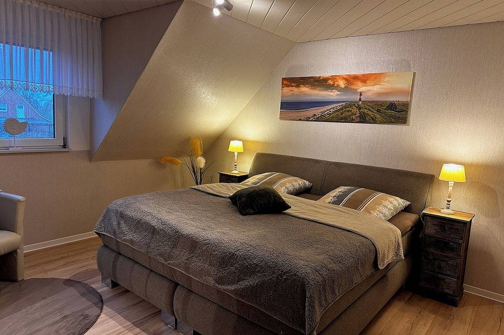 Ganze Wohnung, Ferienwohnung Lara im Herzen von Ostfriesland in Osteel, Landkreis Aurich