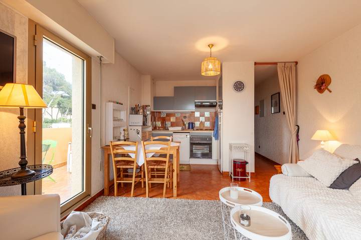 Gîte pour 3 personnes, avec jardin à Six-Fours-les-Plages - 3