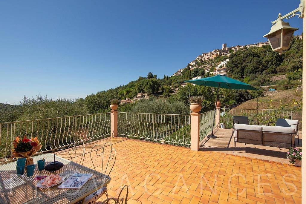 Nice holiday house with pool and view in St-Jeannet in Saint-Jeannet, Region de Cannes