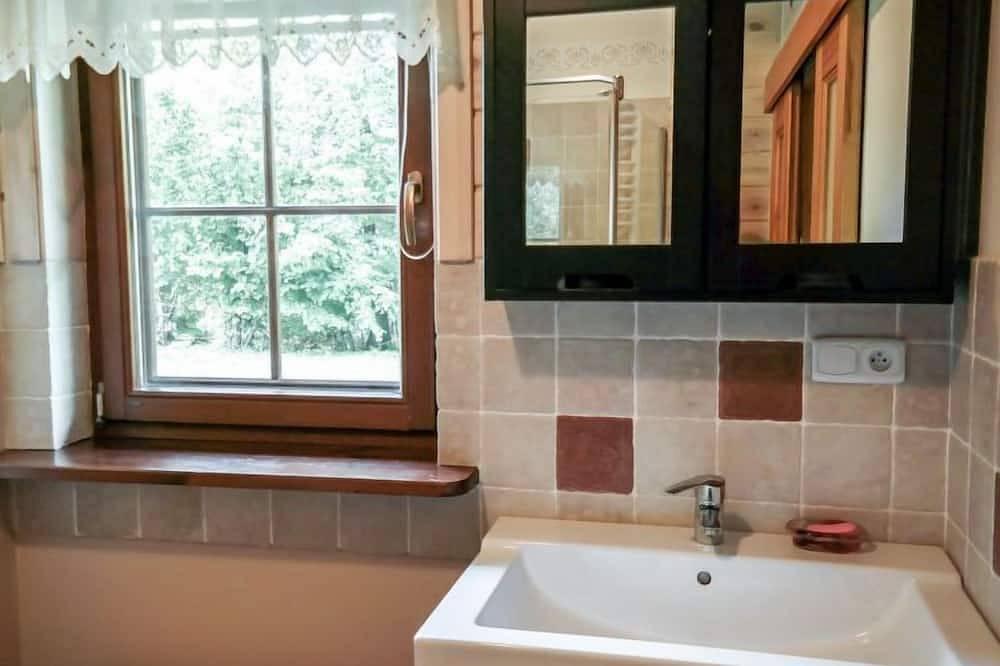 Zatylówka Dom na Wyspie in powiat tomaszowski