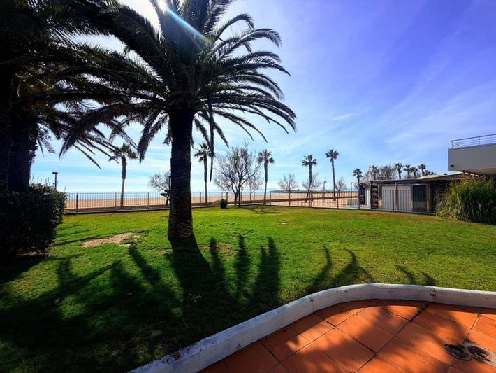 Gîte pour 5 personnes, avec terrasse et piscine dans Platja Santa Margarita Rosas - 4