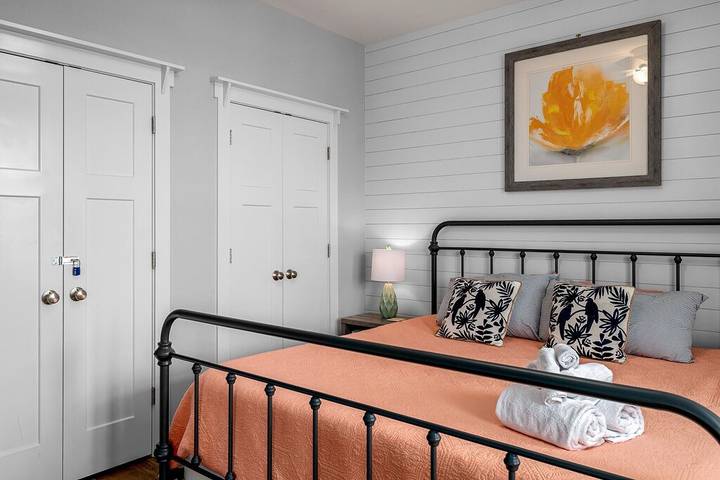 Vacation house for 11 people, with yard in Holden Beach