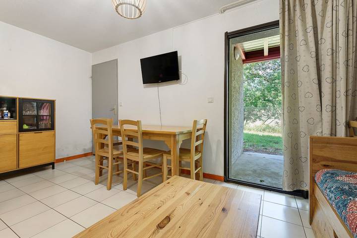 Hel lejlighed, Les Berges de la Neste – Cozy Apartment in Arreau, Heated Pool & Sauna in Arreau, Fransk Pyrenæerne