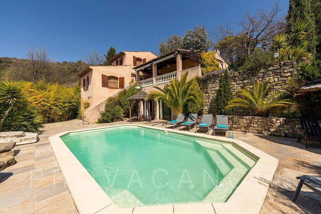 Large villa with pool north of Nice close to Contes in Contes, Région de Nice