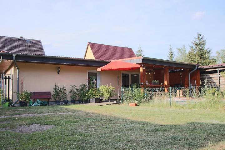 Appartement entier, Appartement de vacances pour 4 personnes avec terrasse in Zechow, Rheinsberg