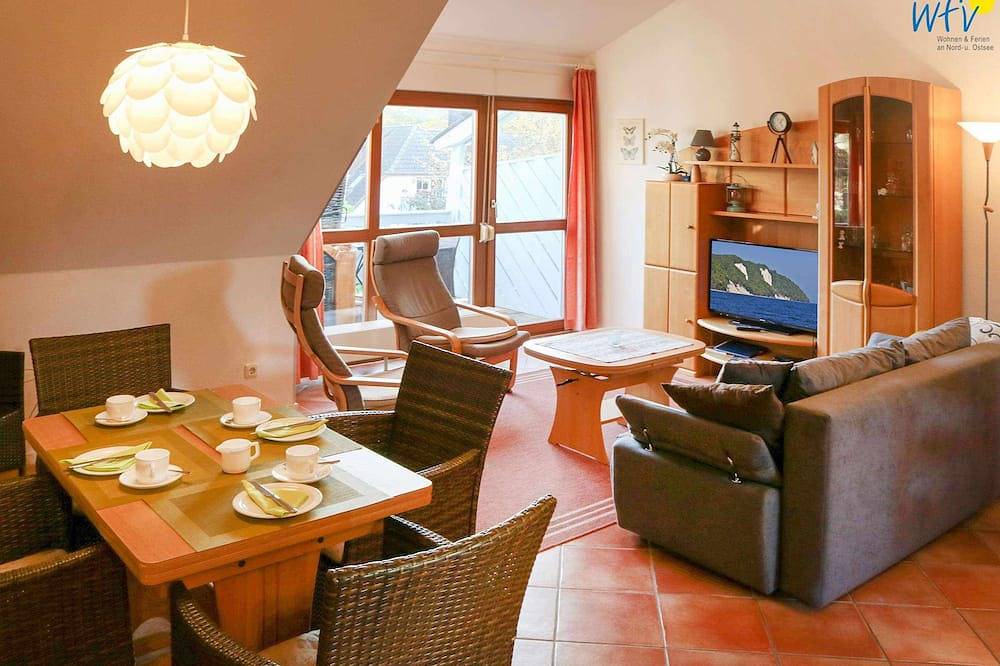 Ganze Wohnung, Gemütliche Ferienwohnung im Ferienpark Seedorf mit Balkon und Wlan in Seedorf (Sellin), Sellin