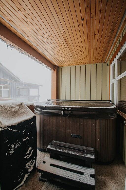 Ganze Wohnung, Luxus-Ski-In / Ski-Out-Wohnung mit eigenem Whirlpool und Dampfdusche in Big White