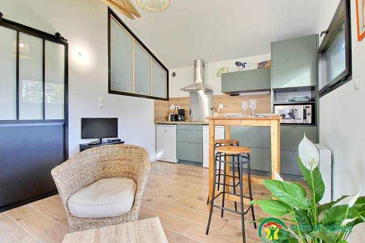Gîte pour 2 personnes, avec terrasse et vue dans Theix-Noyalo - 4