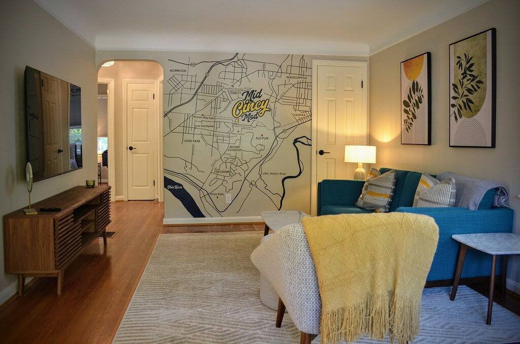 Newly Renovated in Hyde Park—Total Walkability & Elevated Comfort! in Cincinnati, Hamilton County (OH)