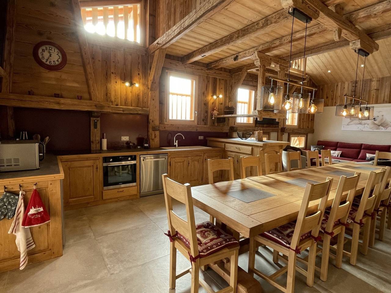 Chalet spacieux à Samoëns, 6 chambres, idéal pour 14 personnes avec Wifi in Samoëns, Région de Bonneville