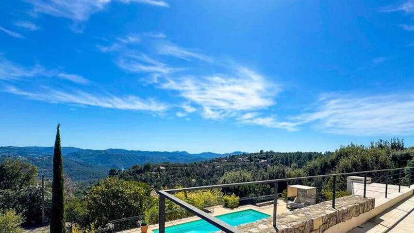 Appartement de vacances pour 9 personnes, avec jardin et piscine