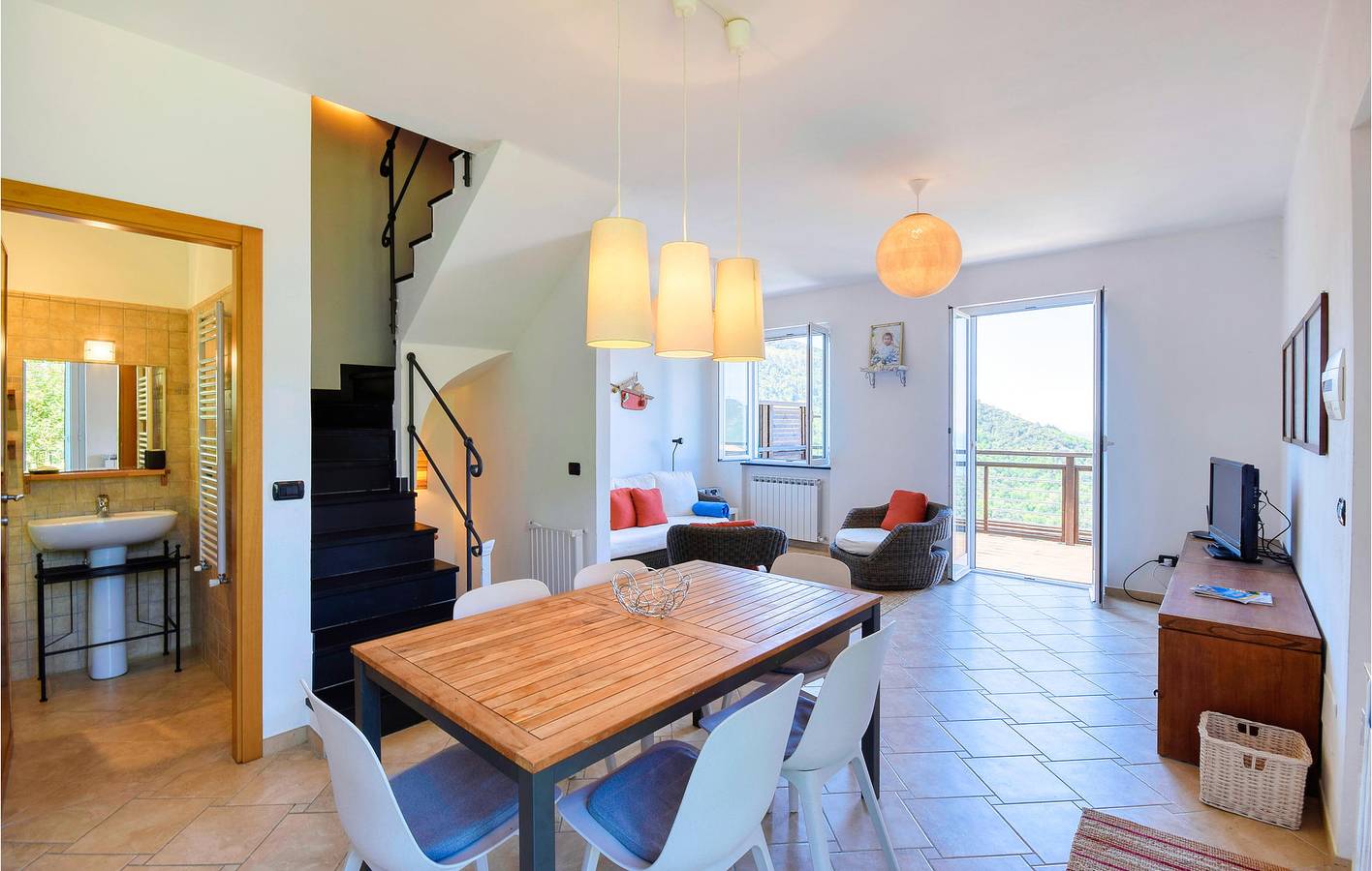 Appartamento di 135mq con vista mare, parcheggio e terrazza in Littorno, Moneglia