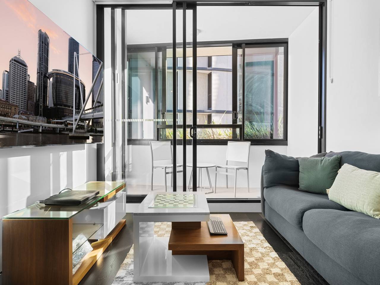 Entire apartment, City Escape with Balcony & Resort-Style Amenities in Fortitude Valley, Brisbane