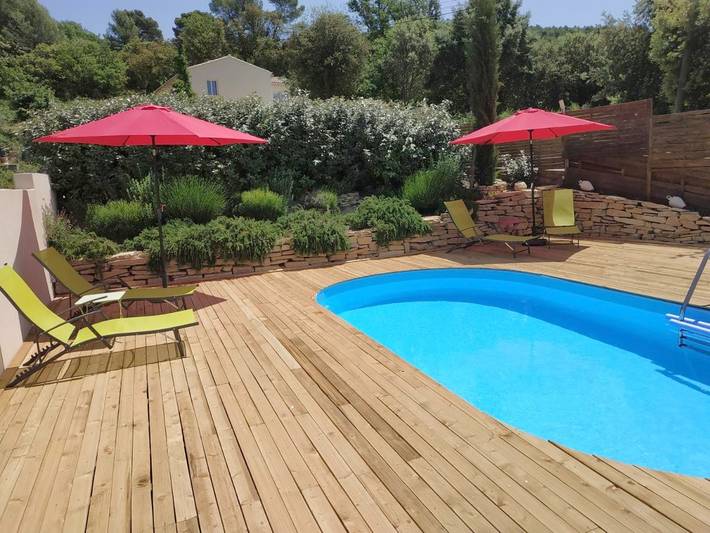 Location de vacances pour 5 personnes, avec vue ainsi que jardin et piscine à Entrechaux - 3