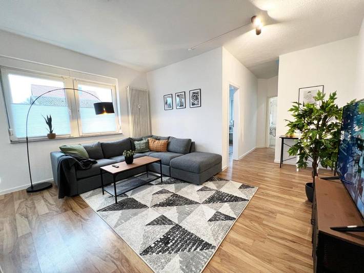 Ferienwohnung für 6 Personen, mit Terrasse und Ausblick in Mömlingen