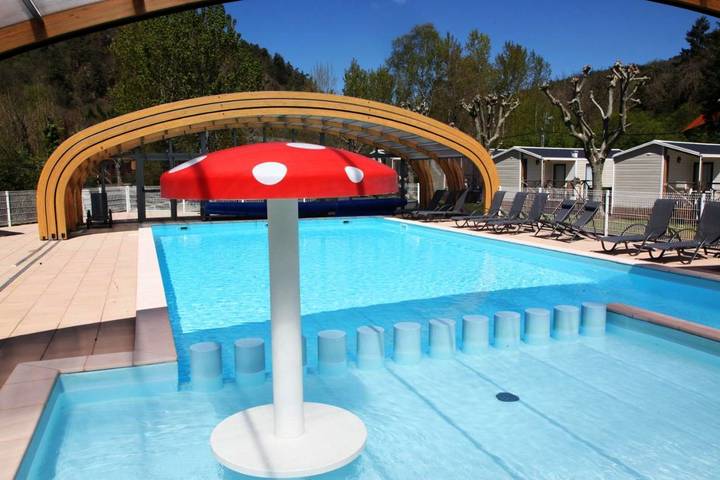 Camping pour 2 personnes, animaux acceptés dans Région de Besse-et-Saint-Anastaise - 2