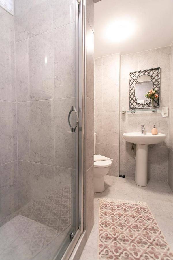 Studio Apartment in Beyoğlu, Estambul