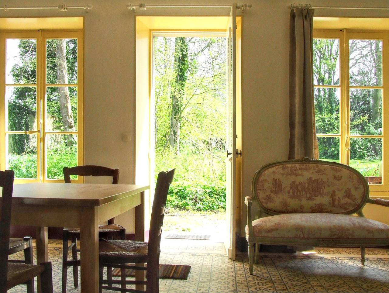 Maison charmante à Ryes avec jardin clos et accès Pmr in Ryes, Région de Bayeux