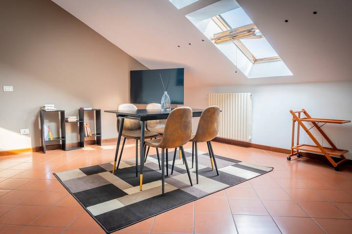 Apartamento entero, Piazza michele ferrero - sulla piazza centrale in Alba, Langhe