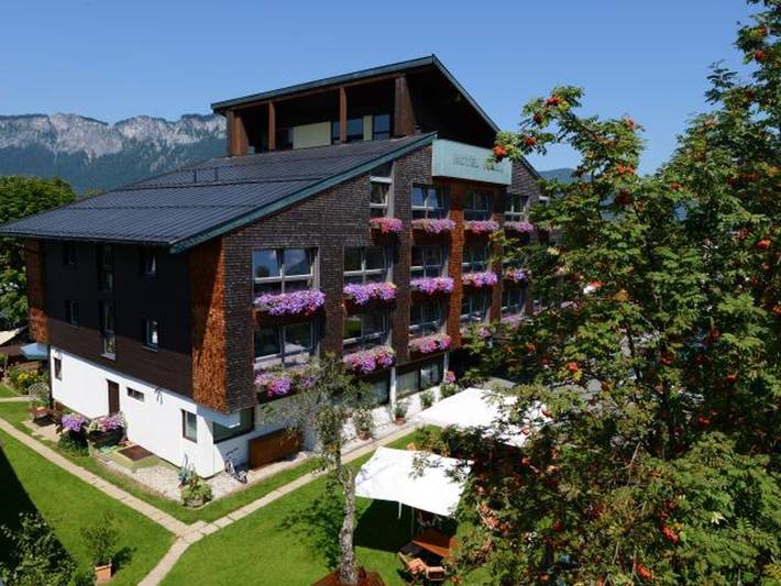 Hotel für 3 Personen, mit Terrasse und Garten sowie Sauna in St Johann in Tirol