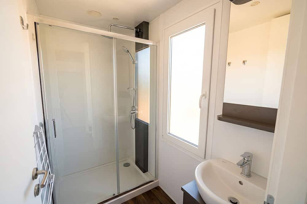 4 pers. chalet with 2 bedrooms and terrace in Veluwemeer