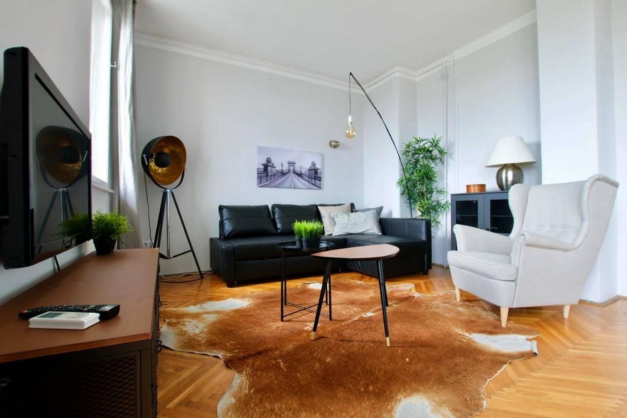 Ganze Wohnung, Standard Apartment by Hi5 - Incredible view with terrace in Budapest, Danube-Ipoly National Park