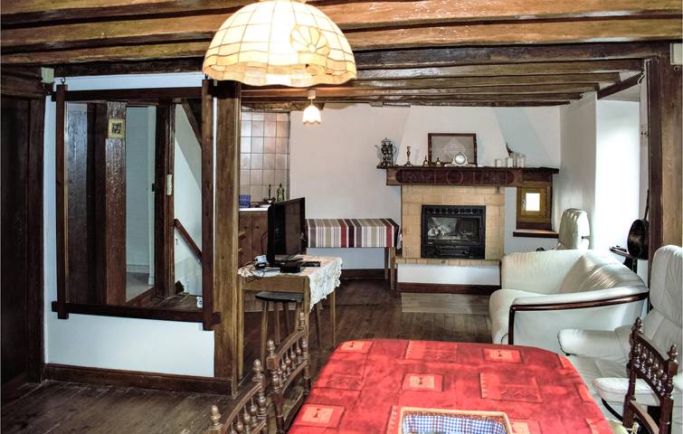 273sqft Apt w/TV, Freezer & Internet, 500m to Aldudes in Aldudes, Region de Bayona