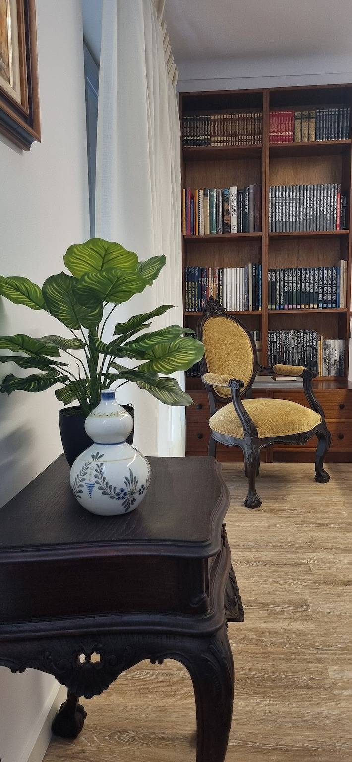 Moradia 'Casa Casais' con terraza privada, jardín privado y Wi-Fi in Praia da Amorosa, Chafé