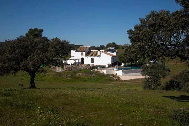 Casa de vacaciones para 10 personas, con jardín y vistas al lago además de piscina y vistas, Familias con niños - 1