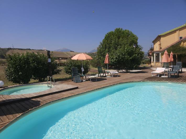 Villa con piscina per 19 persone in Abruzzo