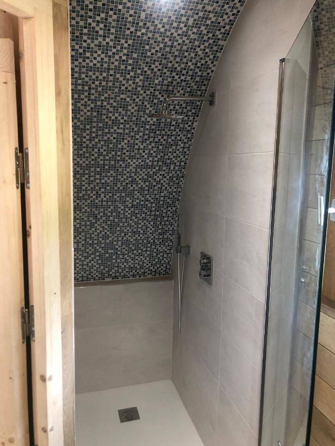 Hôtel pour 3 personnes, avec jardin et piscine, adapté aux familles à Ouchamps - 2
