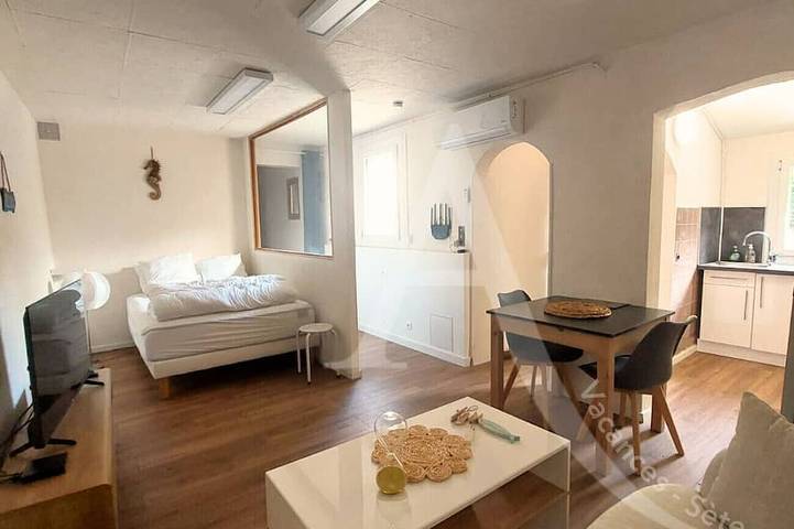 Gîte pour 2 personnes, avec jardin dans Plage de la Crique de l'Anau - 4