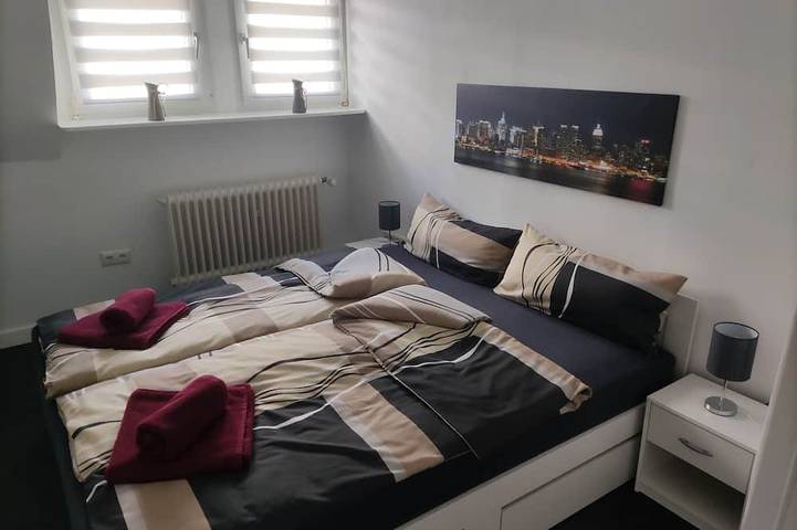 Ganze Wohnung, Erholung Pur : 3 Zimmer Wohnung mit 26 qm Terrasse im ( 1 Og ) Hunde erlaubt in Pulheim, Rhein-Erft-Kreis
