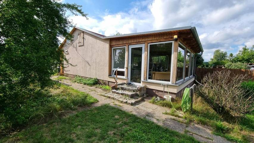 Bungalow für 4 Personen, mit Terrasse und Garten