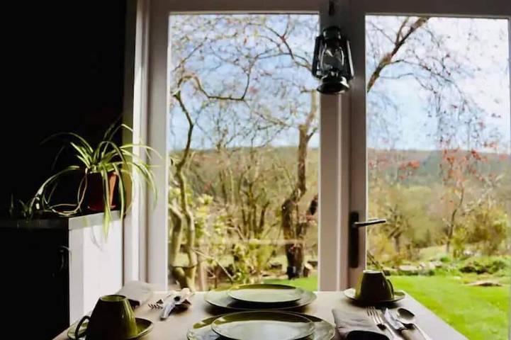 Tiny Home No.1 Railway Carriage with Stunning Views in Gateshead