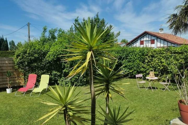 La chambre des Contes - N°3/3- option Espace Détente Spa Privatif et Massages in Boucau, Région de Bayonne