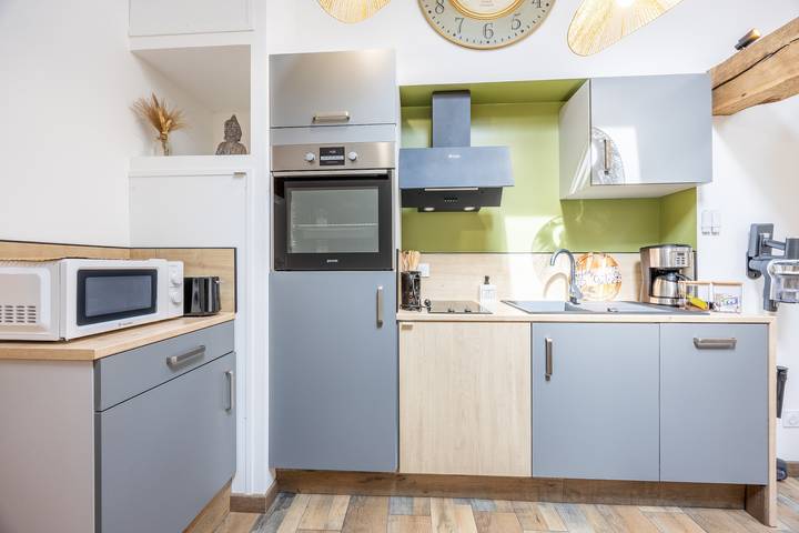 Holiday Home 'Les Gats' with Wi-Fi in Saint-Hilaire-le-Vouhis, La Roche-sur-Yon region