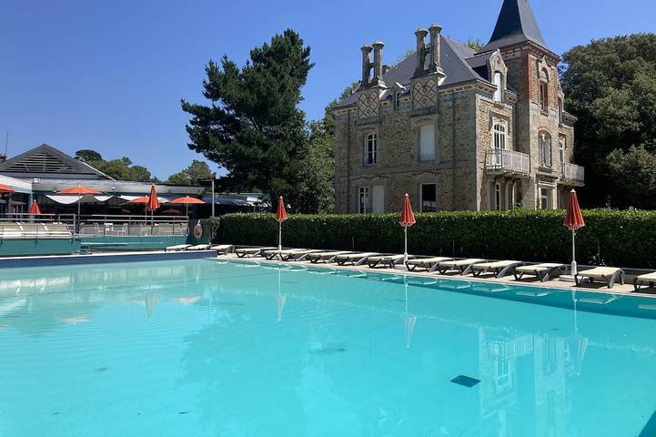 Appartement de vacances pour 5 personnes, avec piscine et terrasse