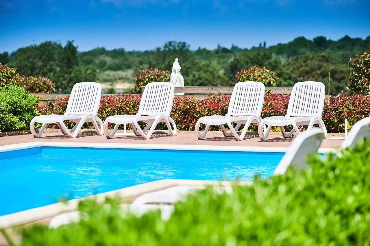 Mobil-home | Comfort | 2 Kam. | 4 pers. | Overdekt Terras | A/C | Tv in Mareda, Regio Umag