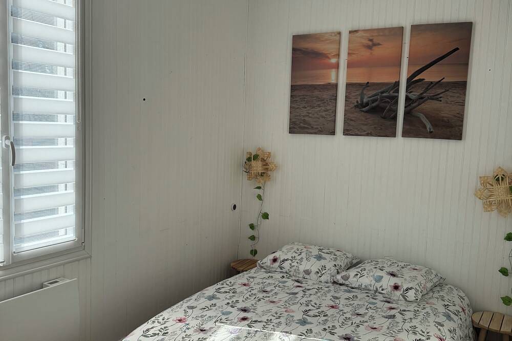 Appartement entier, «Mb4» Séjour comme à la maison-T2 entier+parking privé in Damparis, Jura