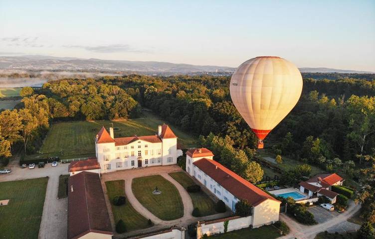 Chambre d’hôte pour 2 personnes, avec Jardin ainsi que Piscine et Vue