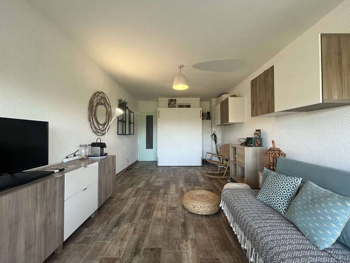 Ganzes Studio, Meerblick, Strand Sablettes zu Fuß und Klimaanlage in Les Sablettes, La Seyne-sur-Mer
