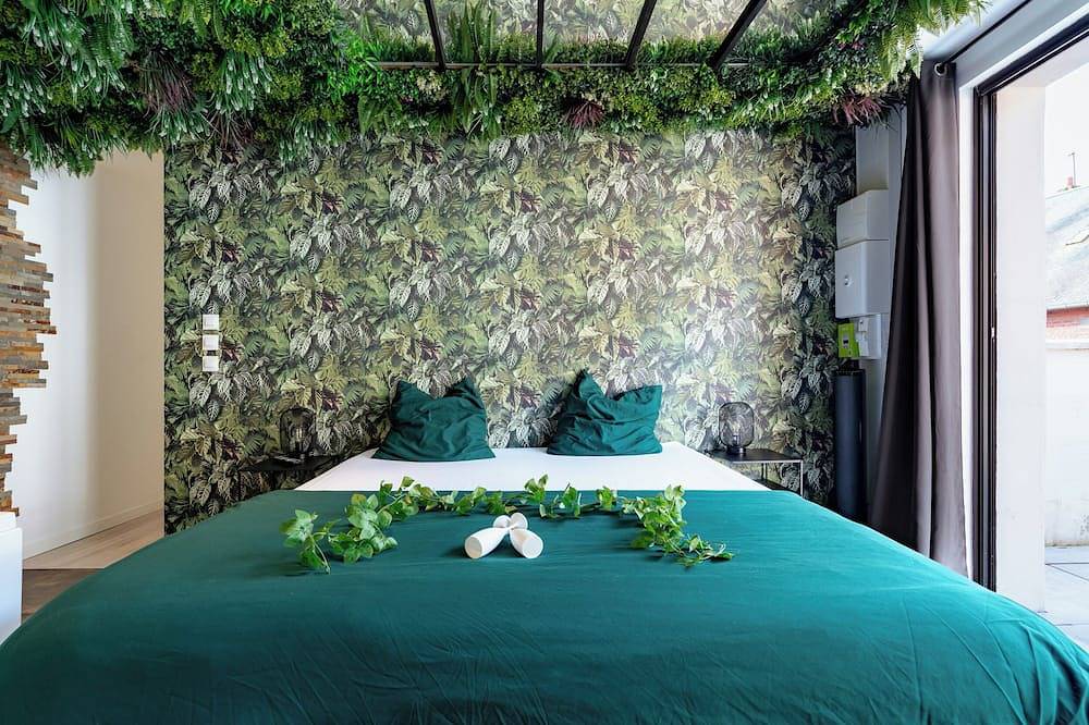Apartamento entero, Le Qube Tropical by Prestige Home Living / 2-seater whirlpool and terrace in Montdidier, Montdidier region